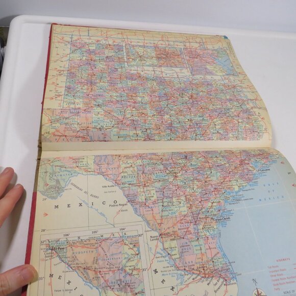 Hammond's 1960's New Era Atlas of the World Maps Hardback Book